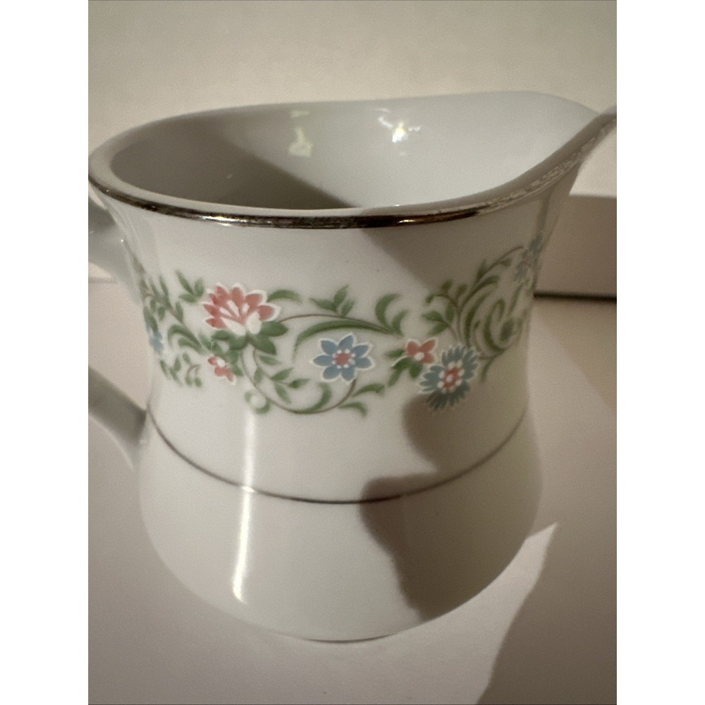 Towne House Fine China Georgia 3600 3 1/2" Creamer/Cream Pitcher 8oz EC‎